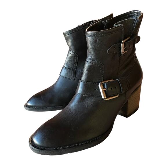 Matisse Distressed Black Leather Moto Style Heeled Booties size 7.5 - Picture 2 of 16